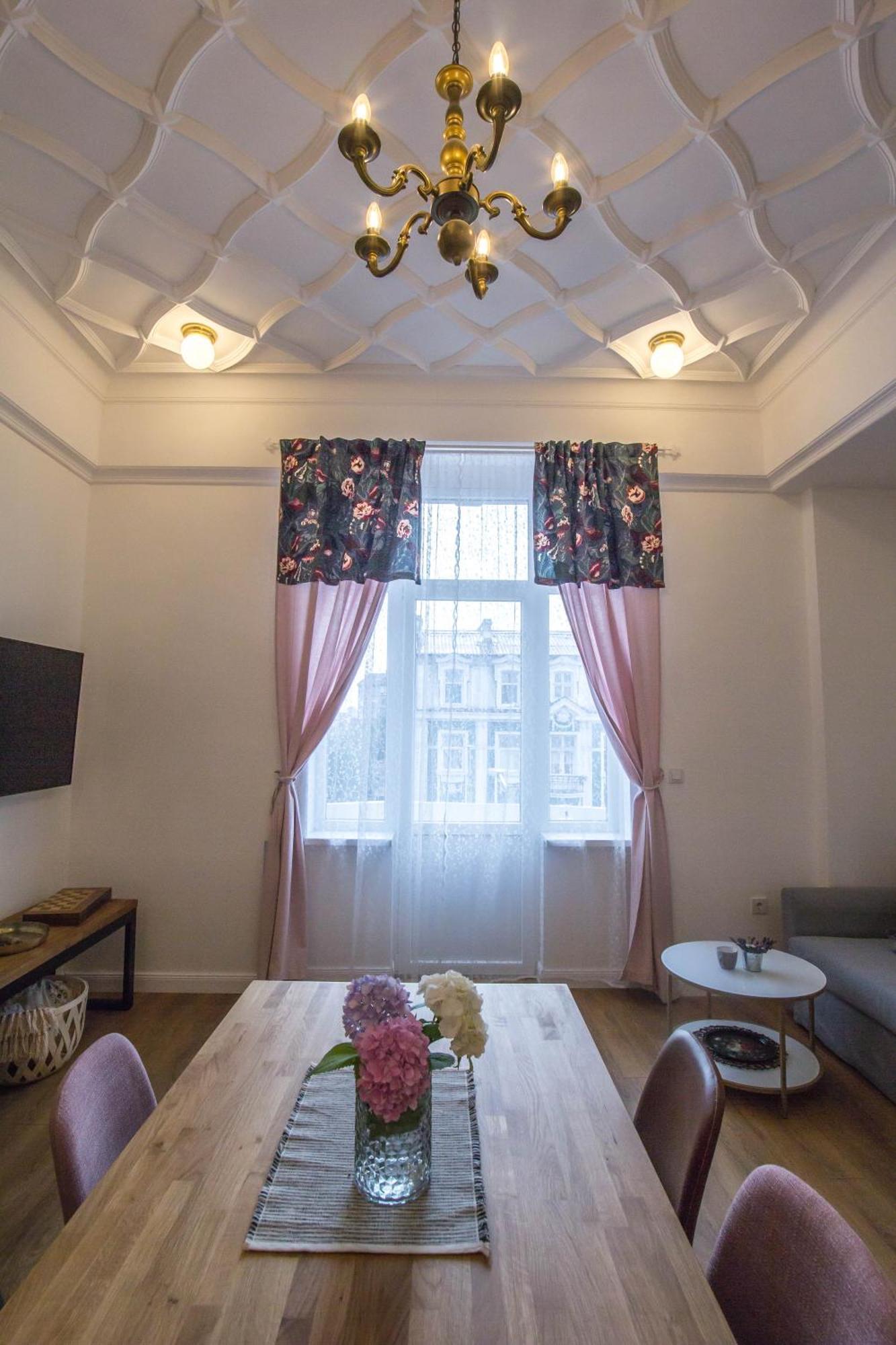 Lion'S Bridge Boutique 2Bdrm Apt, Top Center Gem Sofia Zewnętrze zdjęcie