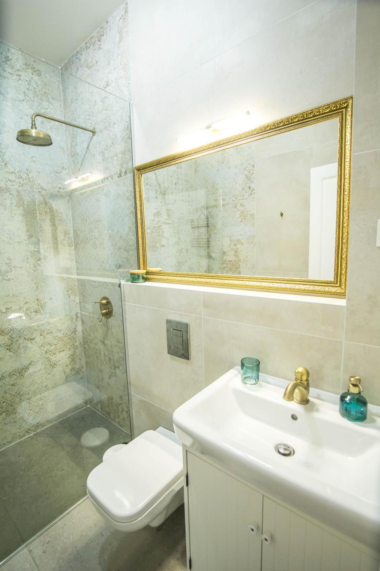 Lion'S Bridge Boutique 2Bdrm Apt, Top Center Gem Sofia Zewnętrze zdjęcie