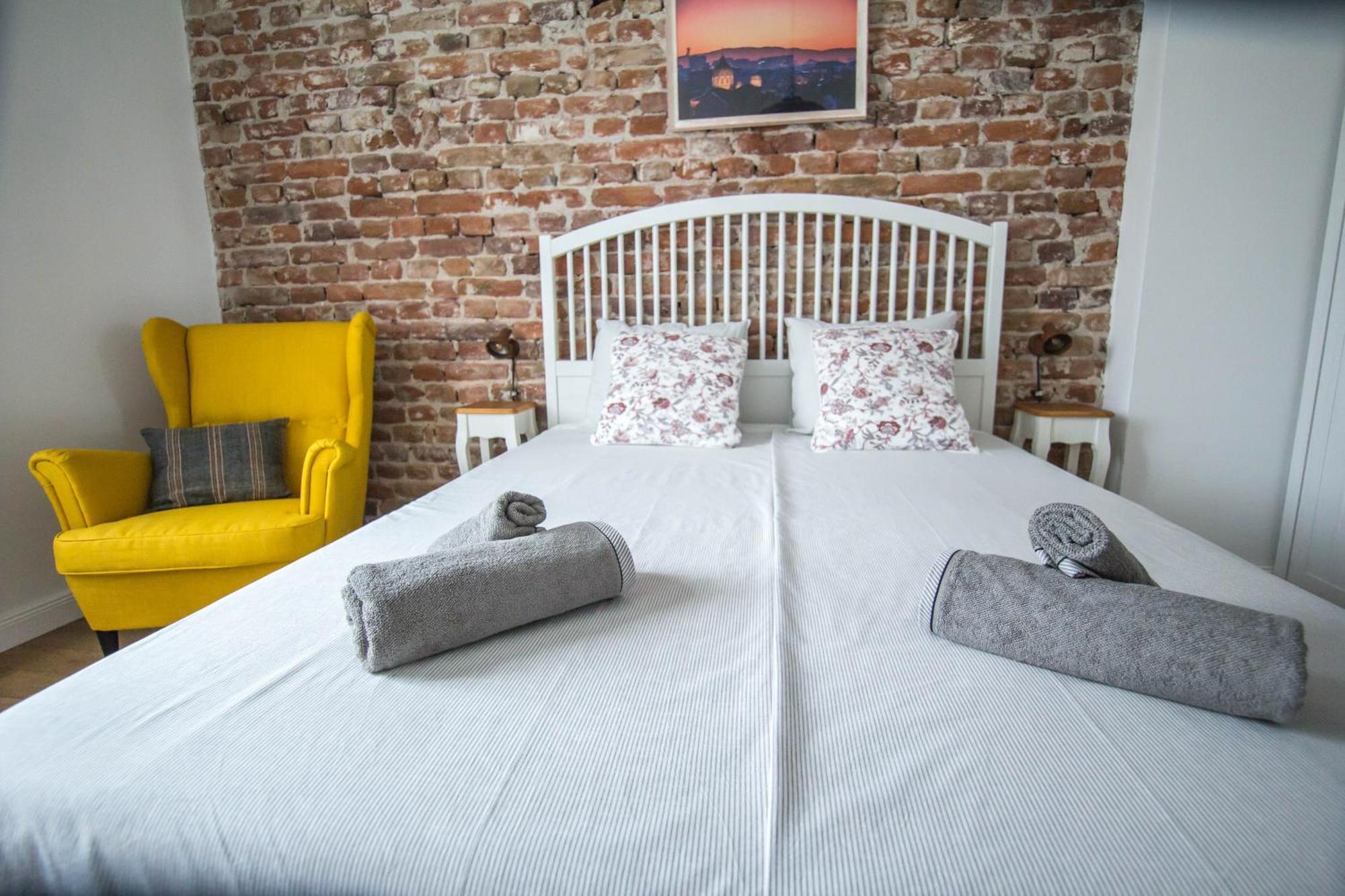 Lion'S Bridge Boutique 2Bdrm Apt, Top Center Gem Sofia Zewnętrze zdjęcie
